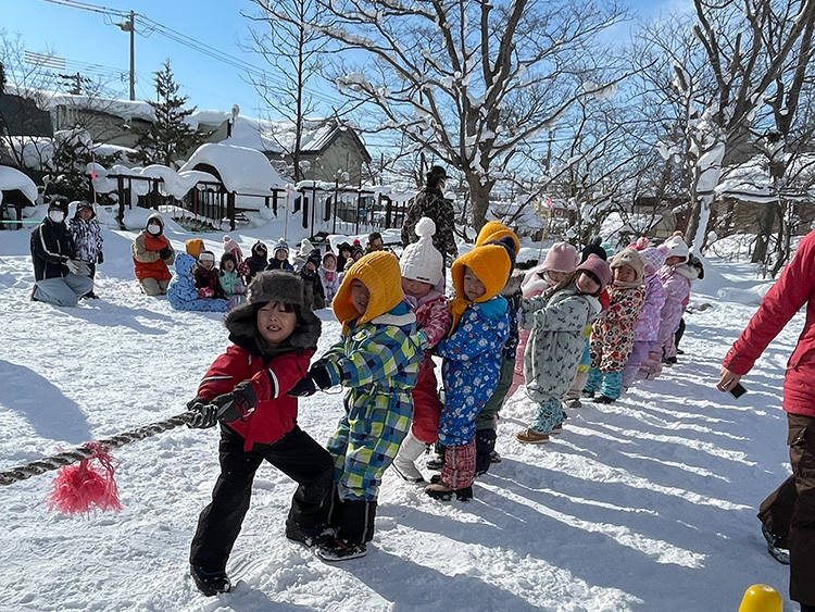 雪中つなひき